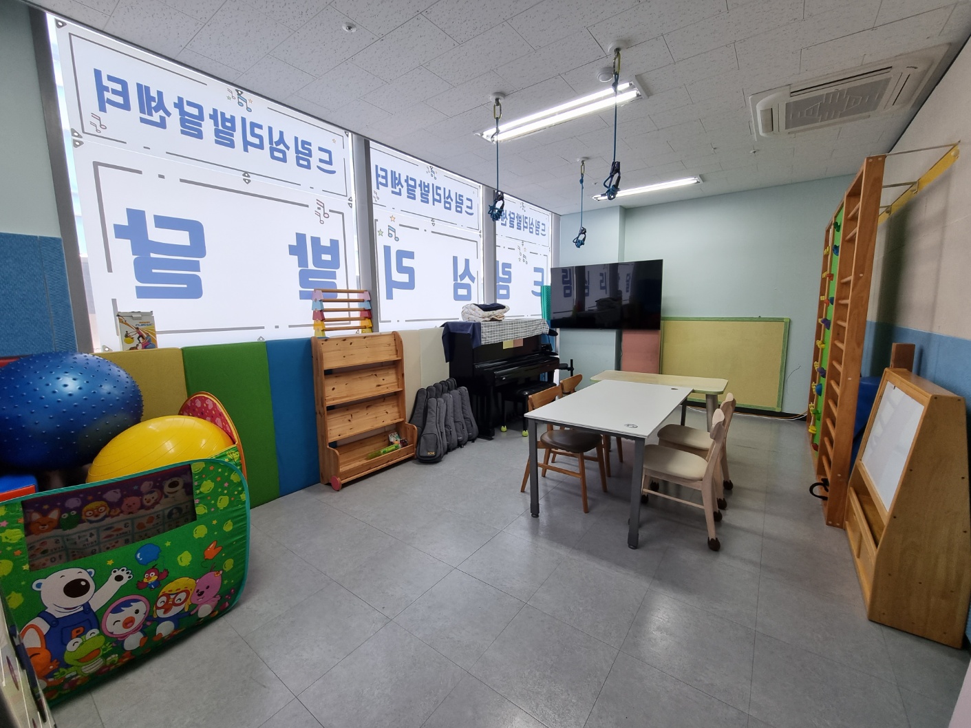 2000769928_RtQoI53J_281b5d661577402eb955177d1a73ffd1af83b478.jpg 이미지크게보기